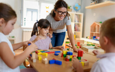 Home Daycare or Daycare Center: The Pros and Cons